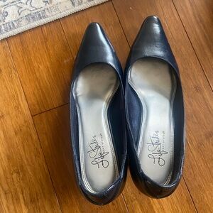 Life Stride Black Heels